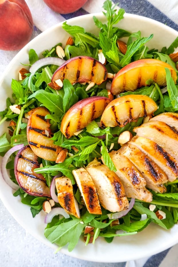 Easy 30-Minute Grilled Chicken Peach Salad: Paleo, GF, Whole30